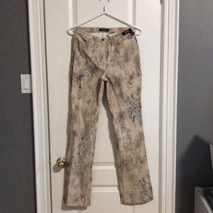Women’s Printed Pants